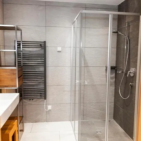 Alpine Estate - * גרלוס