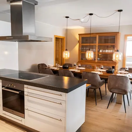 Alpine Estate - Holiday park *