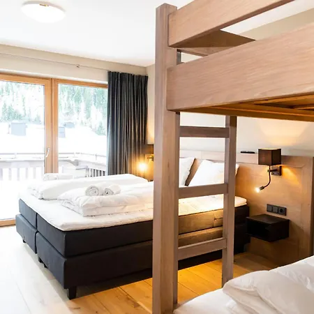 Alpine Estate - * גרלוס